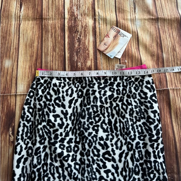 Jonathan Martin Women Velvet Animal Print White and Black Pencil Midi Skirt Sz 7 - Picture 6 of 11